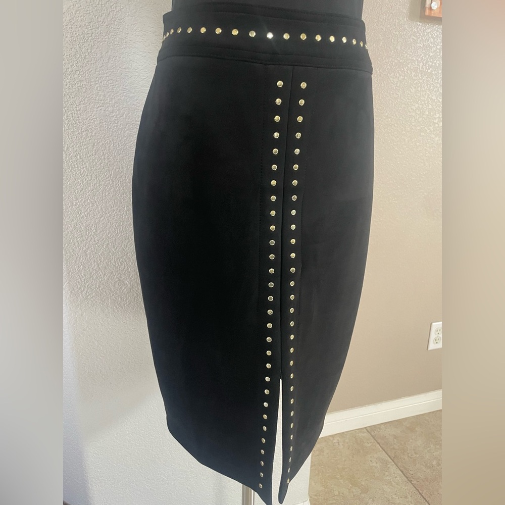 WHBM Black Studded Pencil Skirt Front Slit Gold Studs Size 0 - Picture 4 of 10